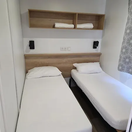 Les Du Lagon Campsite 3*